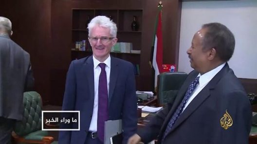 جدل بالسودان بعد طلب حمدوك دعم مجلس الأمن