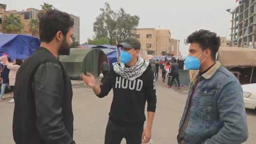 كيف تغلب العراقيون على نقص الكمامات؟
